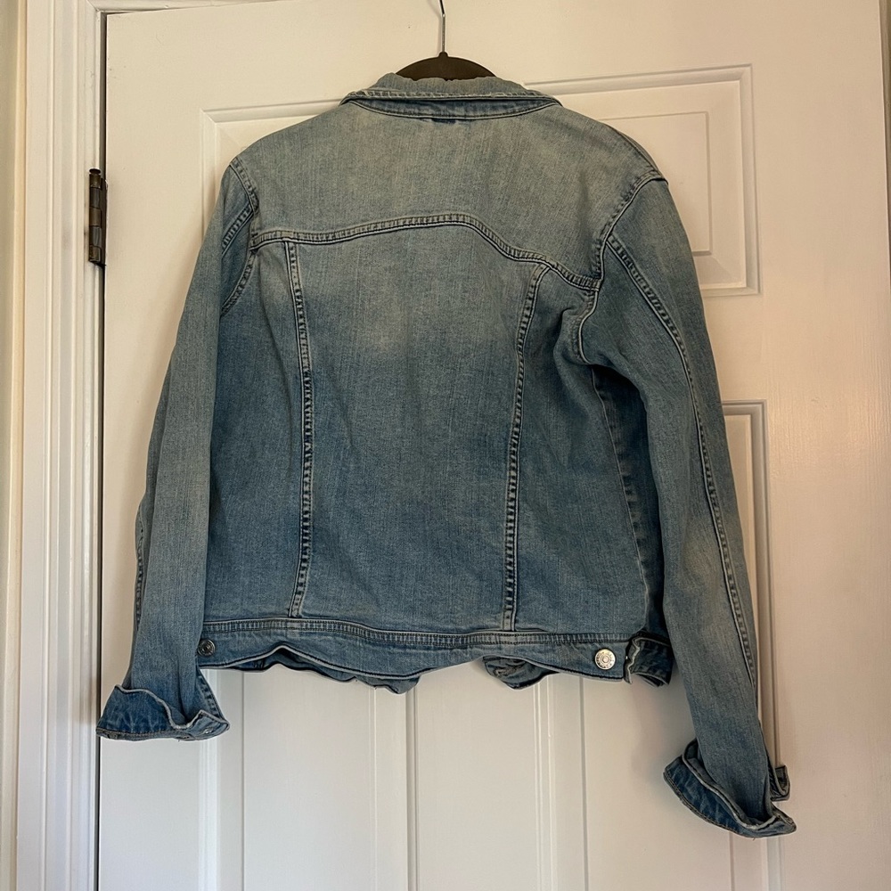Zara light wash jean jacket